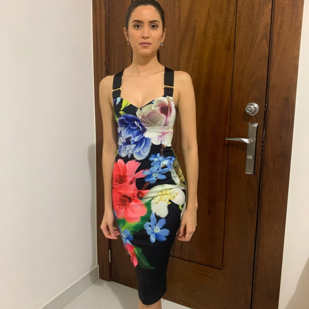 NWOT ! Ted Baker Floral Dress Size 0
